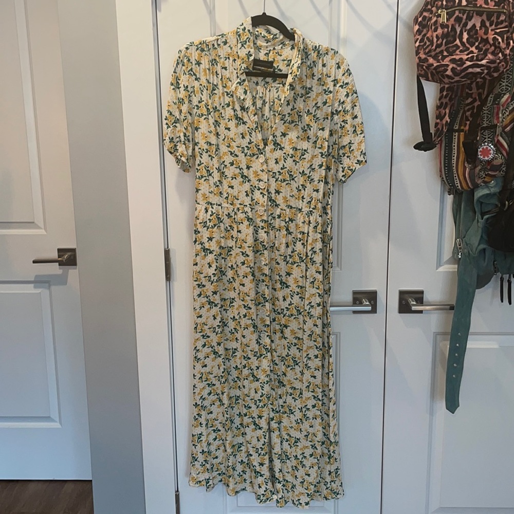 urban outfitters floral midi dress
